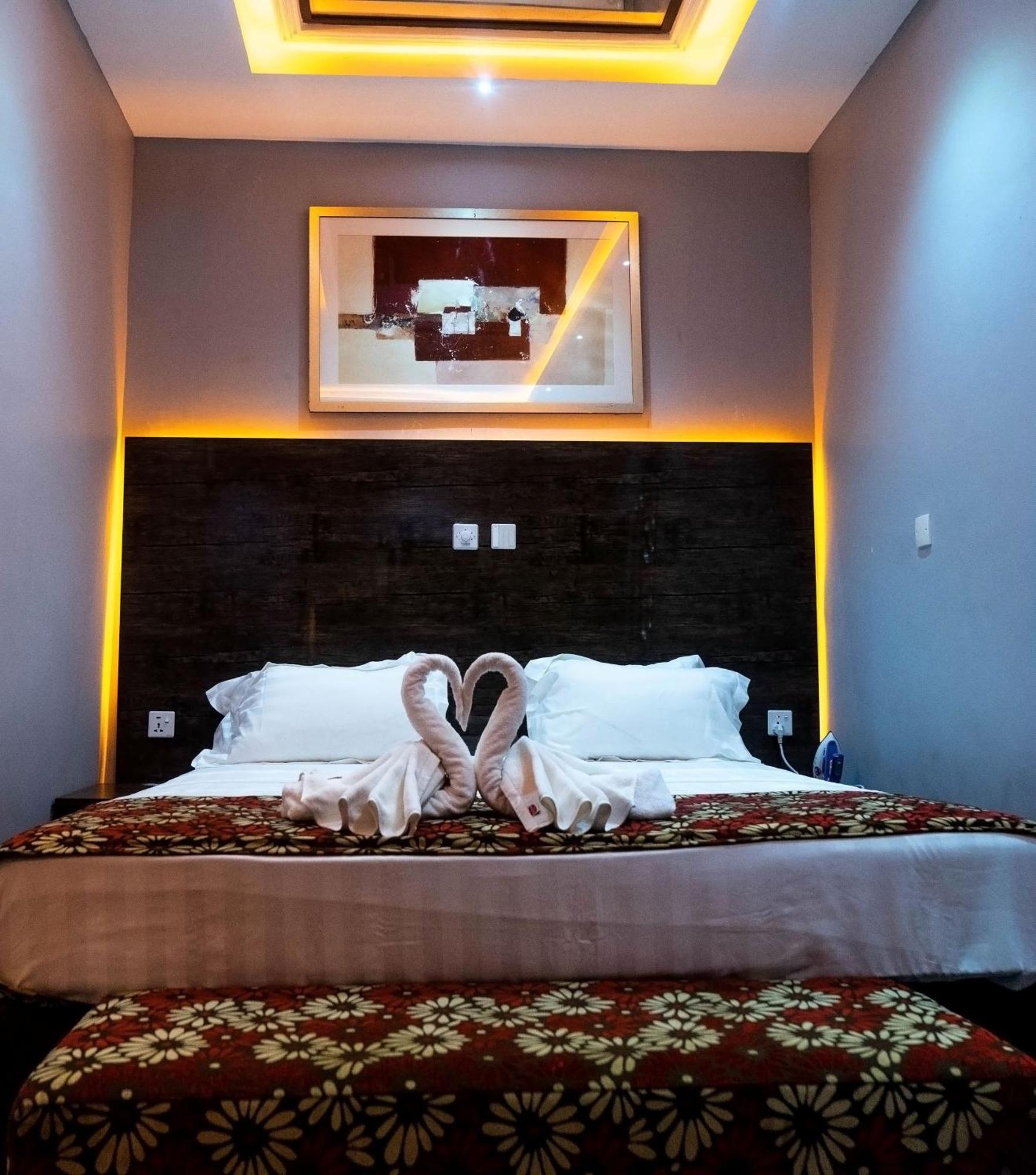 Grand Casamora Hotel Ogbodjo Экстерьер фото